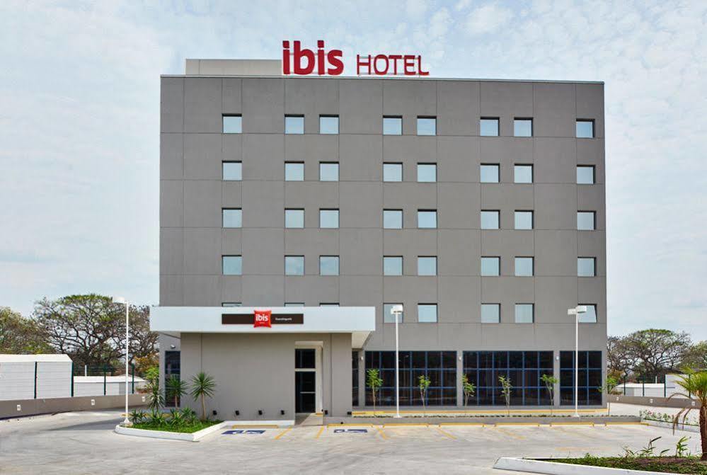 Ibis Guaratingueta Aparecida - Circuito Da Fe Hotel Exterior photo